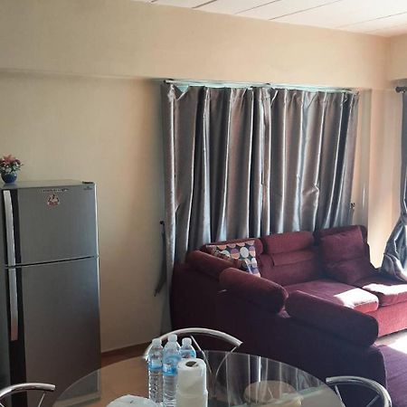Lomsabai Apartments بانغسين المظهر الخارجي الصورة