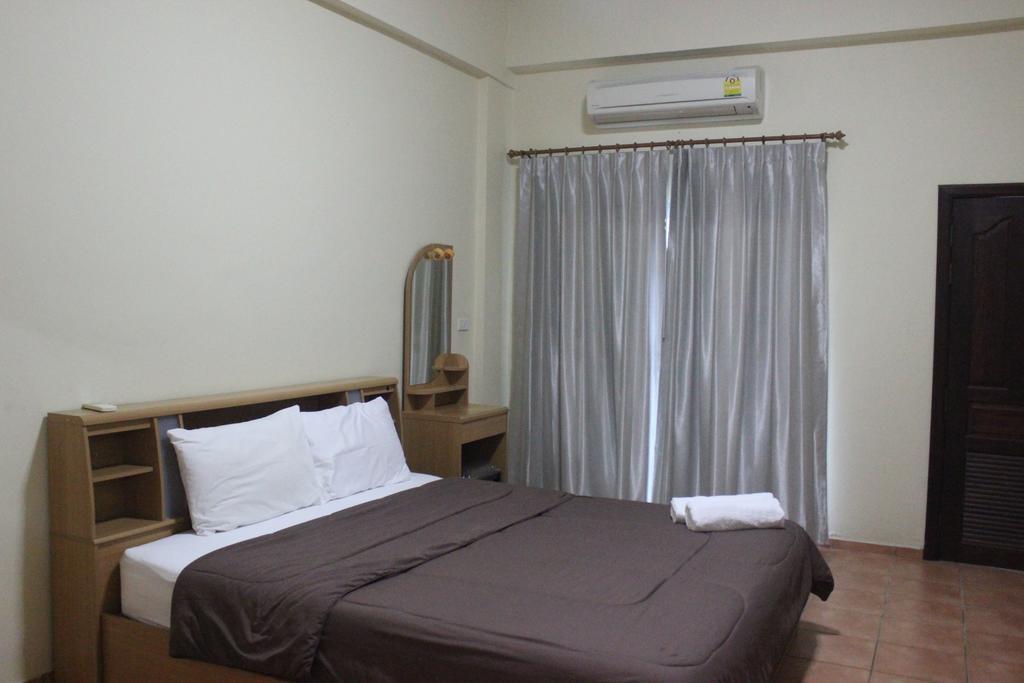 Lomsabai Apartments بانغسين المظهر الخارجي الصورة