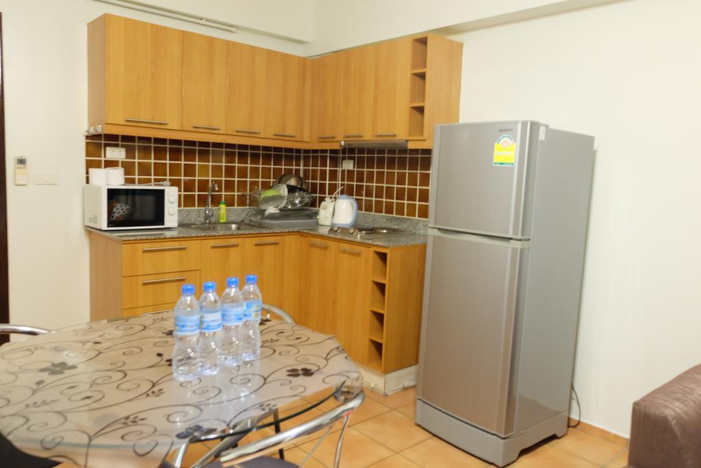 Lomsabai Apartments بانغسين المظهر الخارجي الصورة