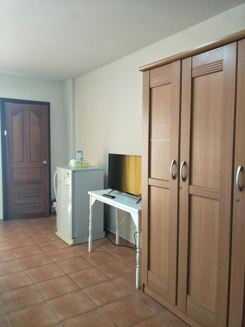 Lomsabai Apartments بانغسين المظهر الخارجي الصورة