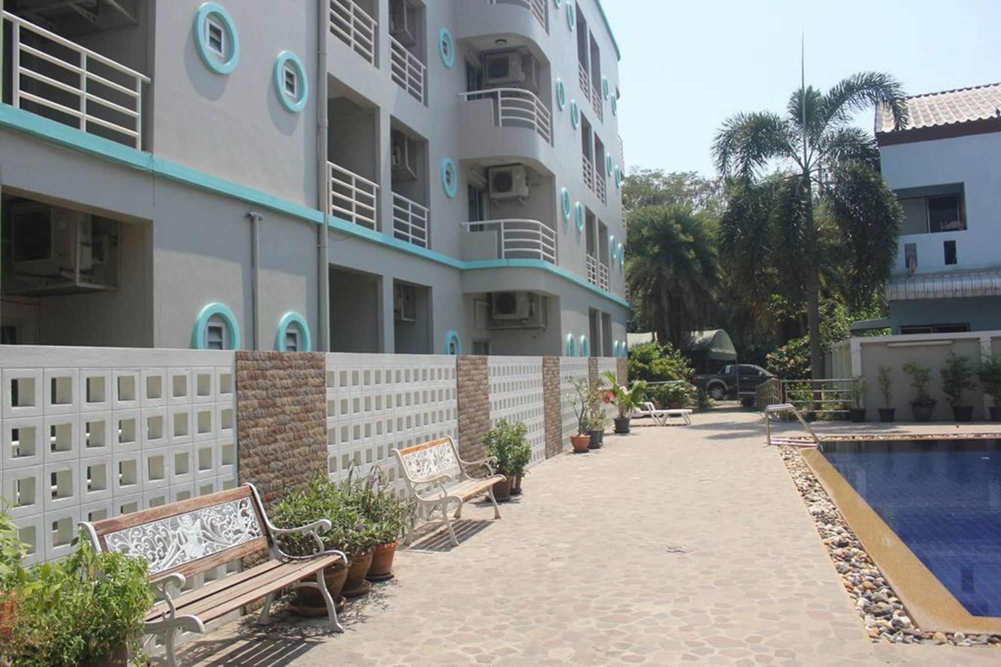 Lomsabai Apartments بانغسين المظهر الخارجي الصورة