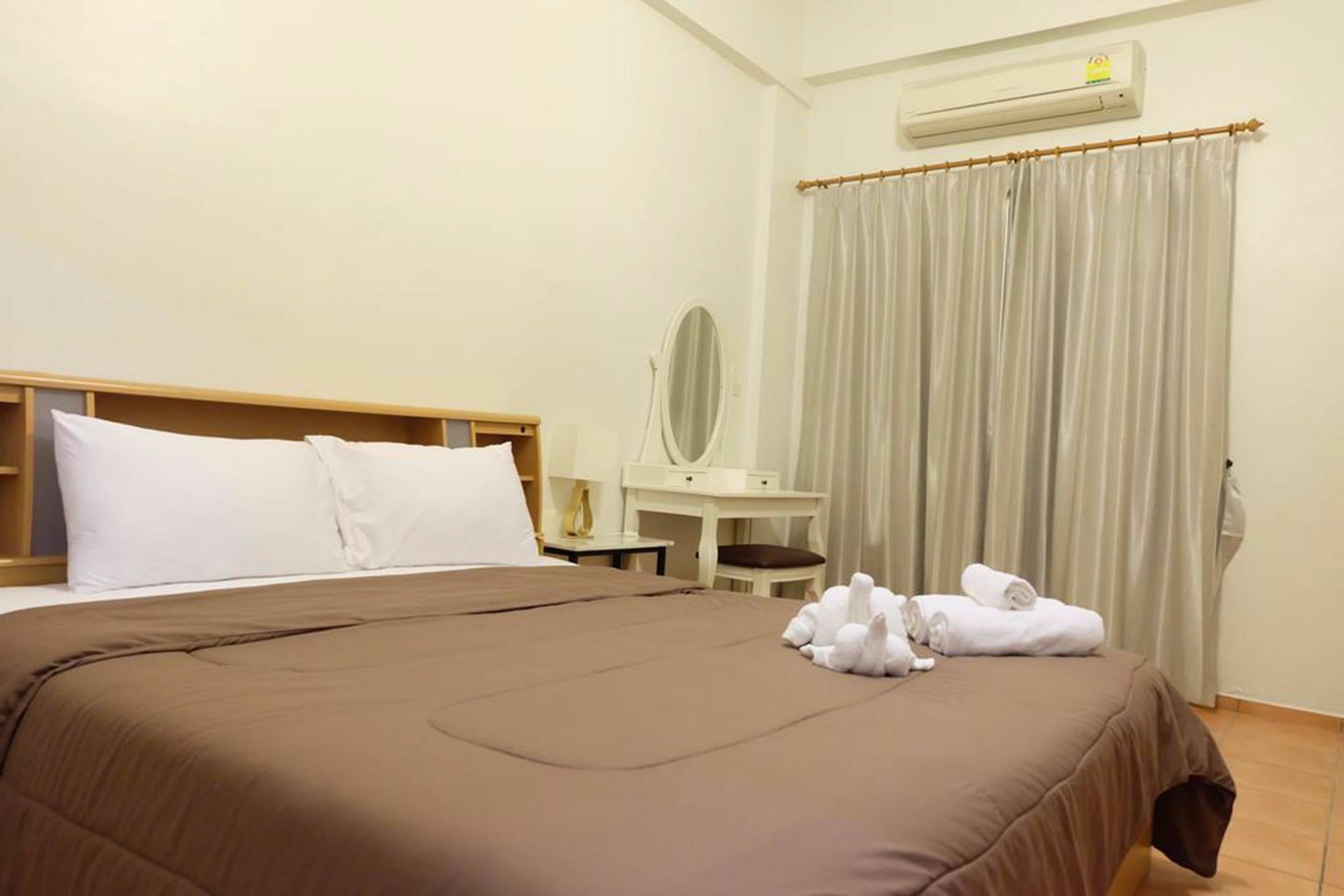 Lomsabai Apartments بانغسين المظهر الخارجي الصورة